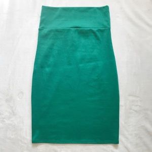 Emerald stretch pencil skirt